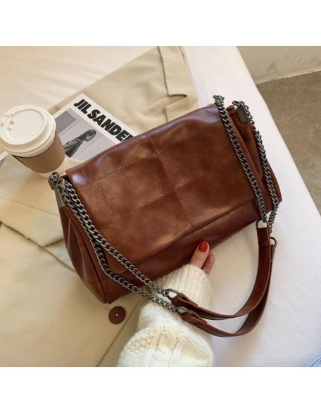 go-to chain leather bag