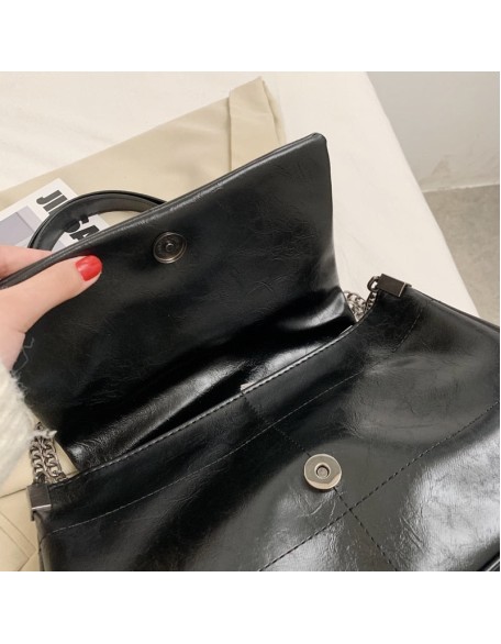 go-to chain leather bag