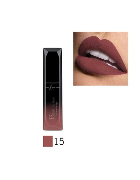 long lasting lipstick in matte